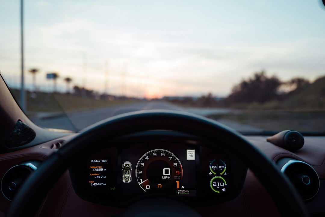 8G显存跑通Qwen-Drive，车载端侧部署全解